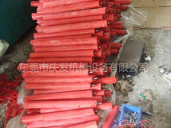 東莞外膠小蝌蚪污视频